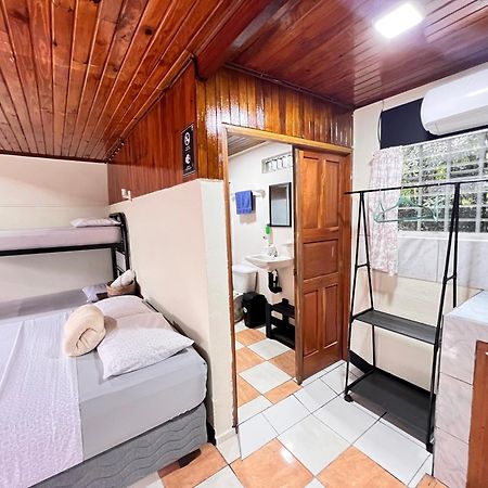 Rio Danta Hostel La Fortuna Екстер'єр фото