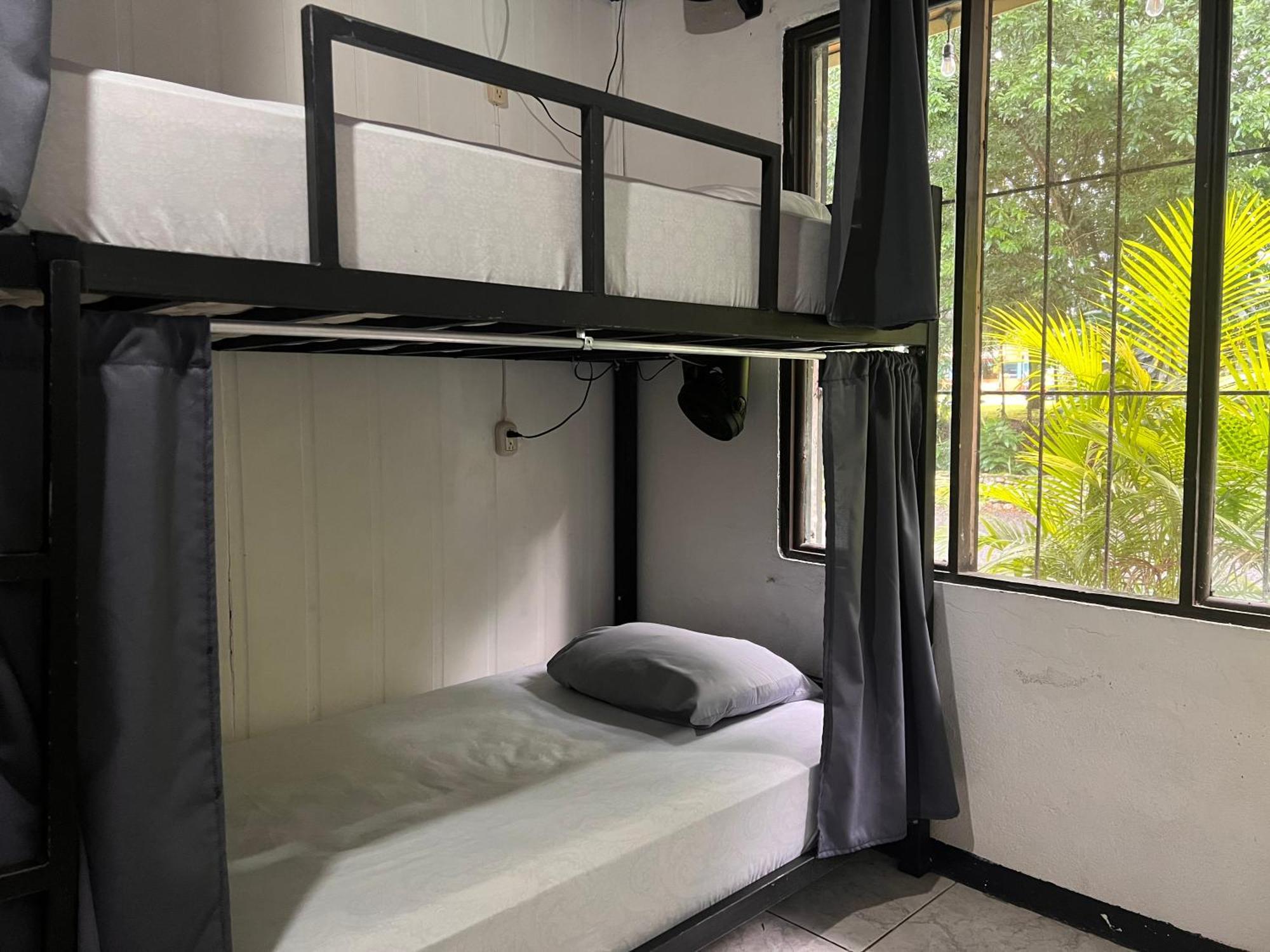 Rio Danta Hostel La Fortuna Екстер'єр фото