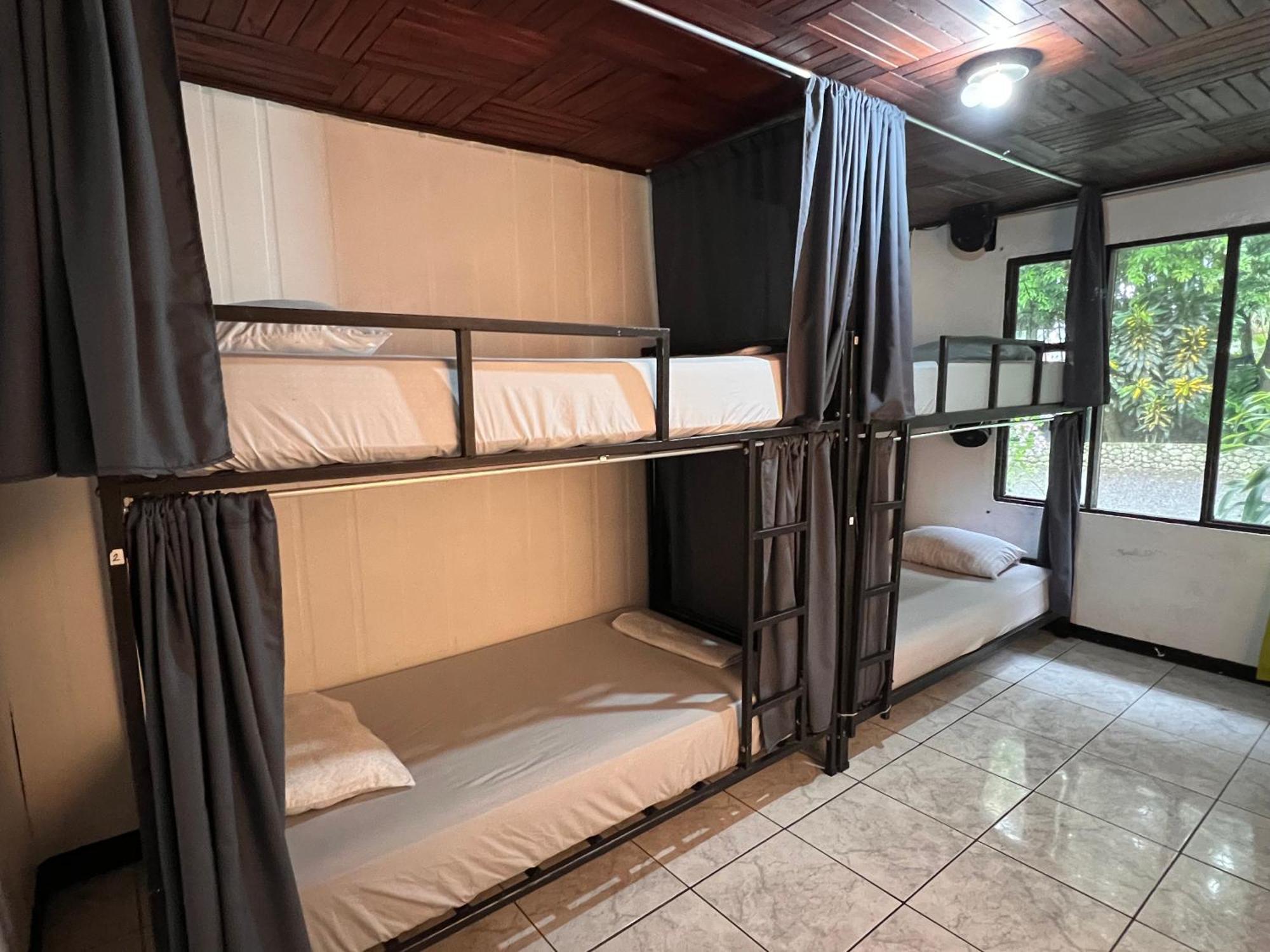 Rio Danta Hostel La Fortuna Екстер'єр фото
