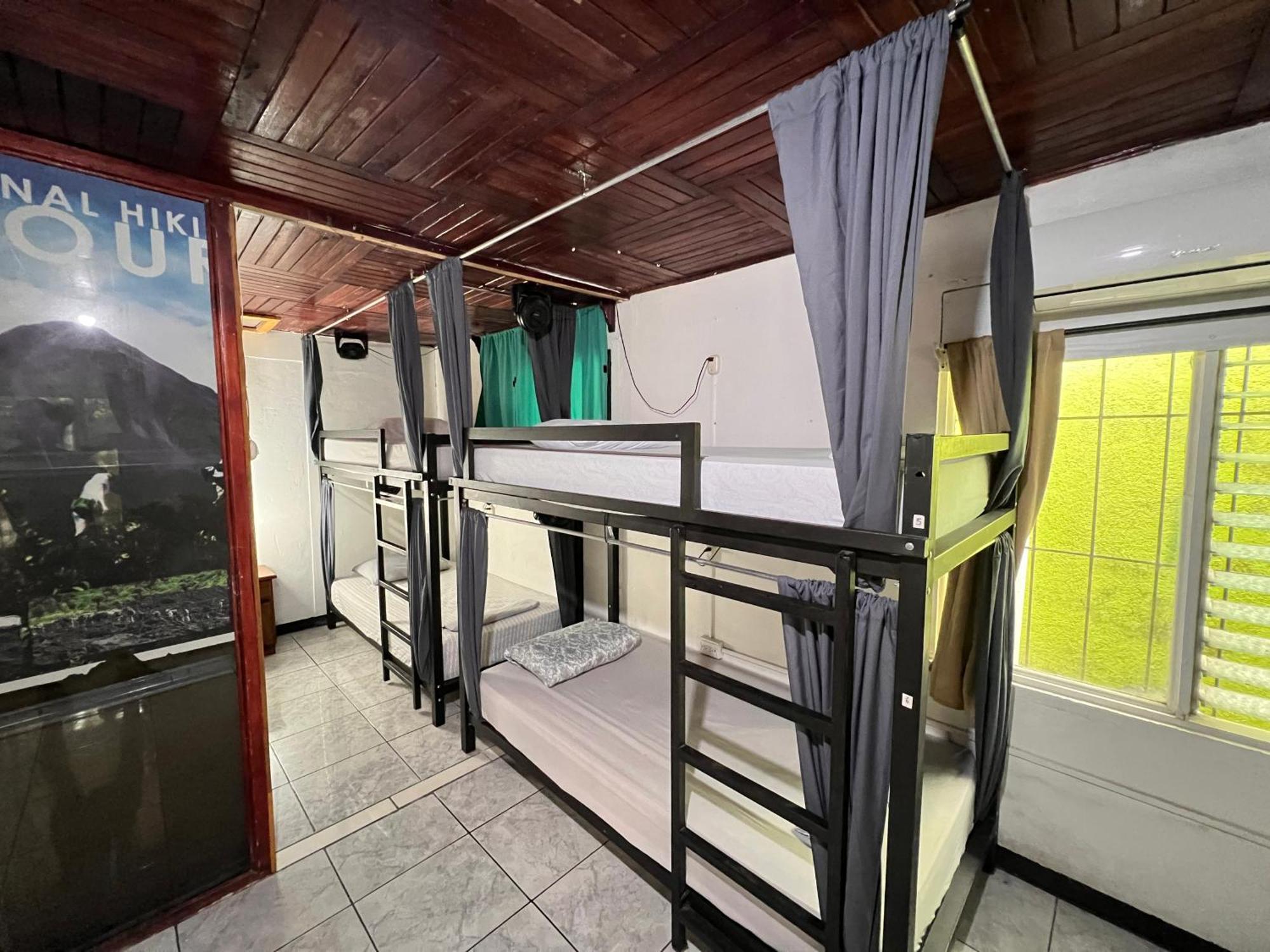 Rio Danta Hostel La Fortuna Екстер'єр фото