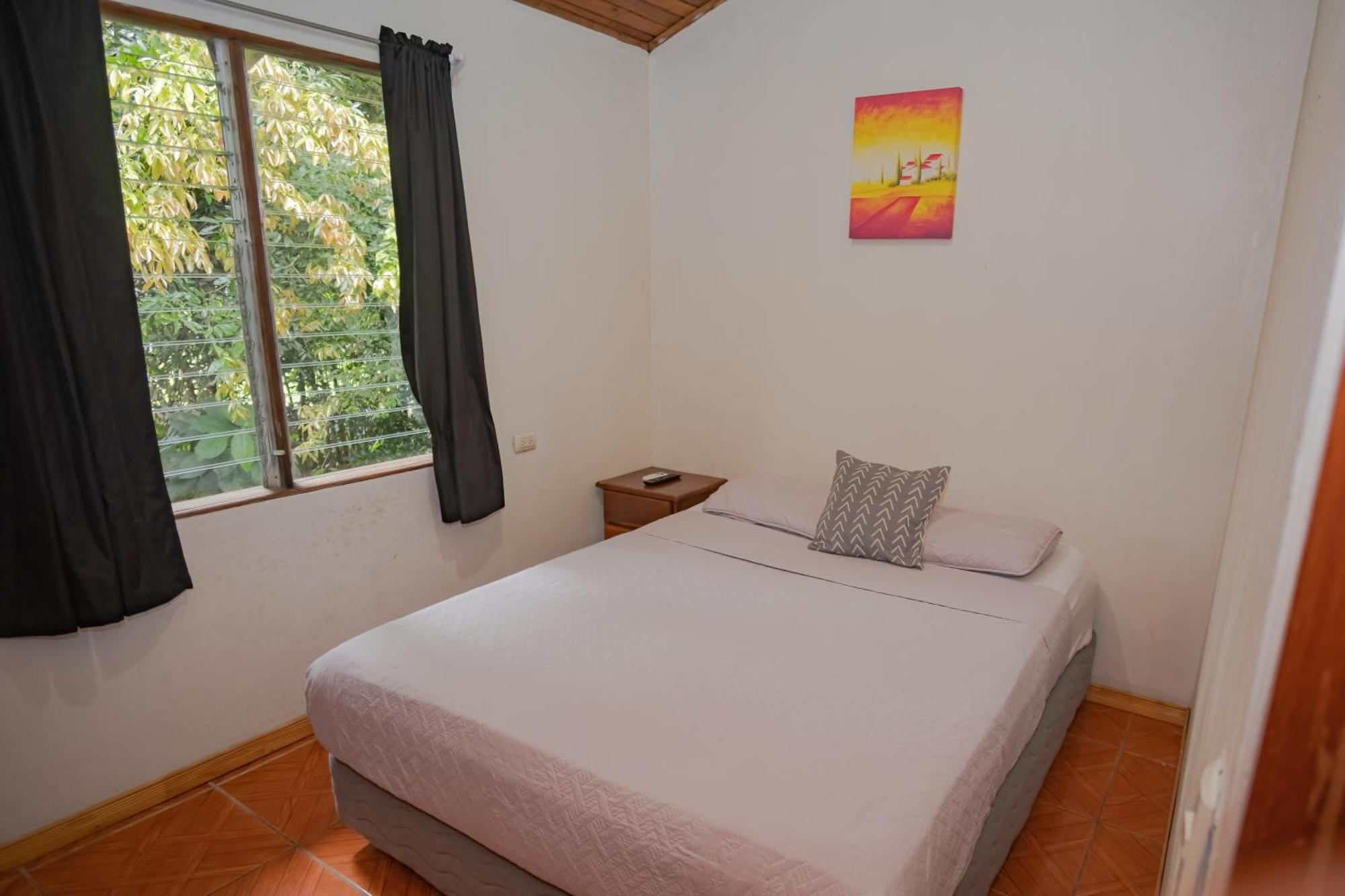 Rio Danta Hostel La Fortuna Екстер'єр фото